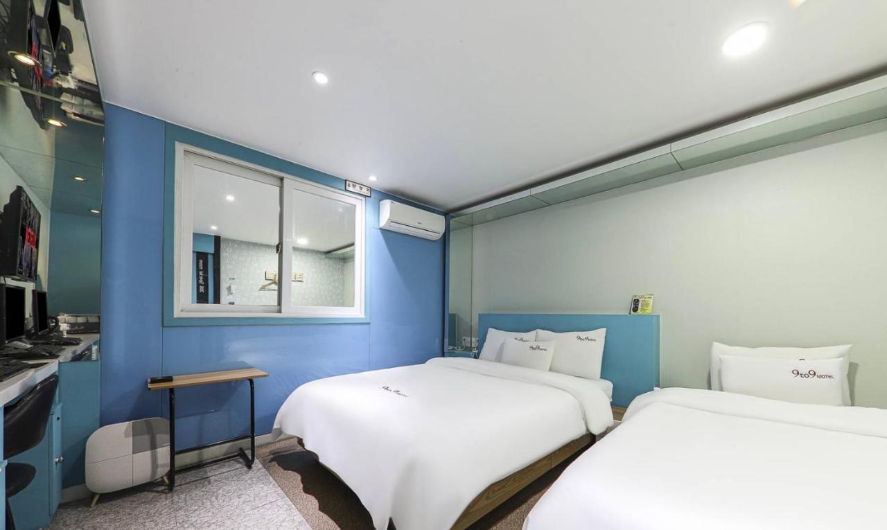 9 To 9 Motel Gimhae Exterior foto